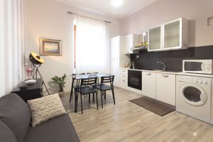 casa Venusia cucina salotto Cagliari holidays