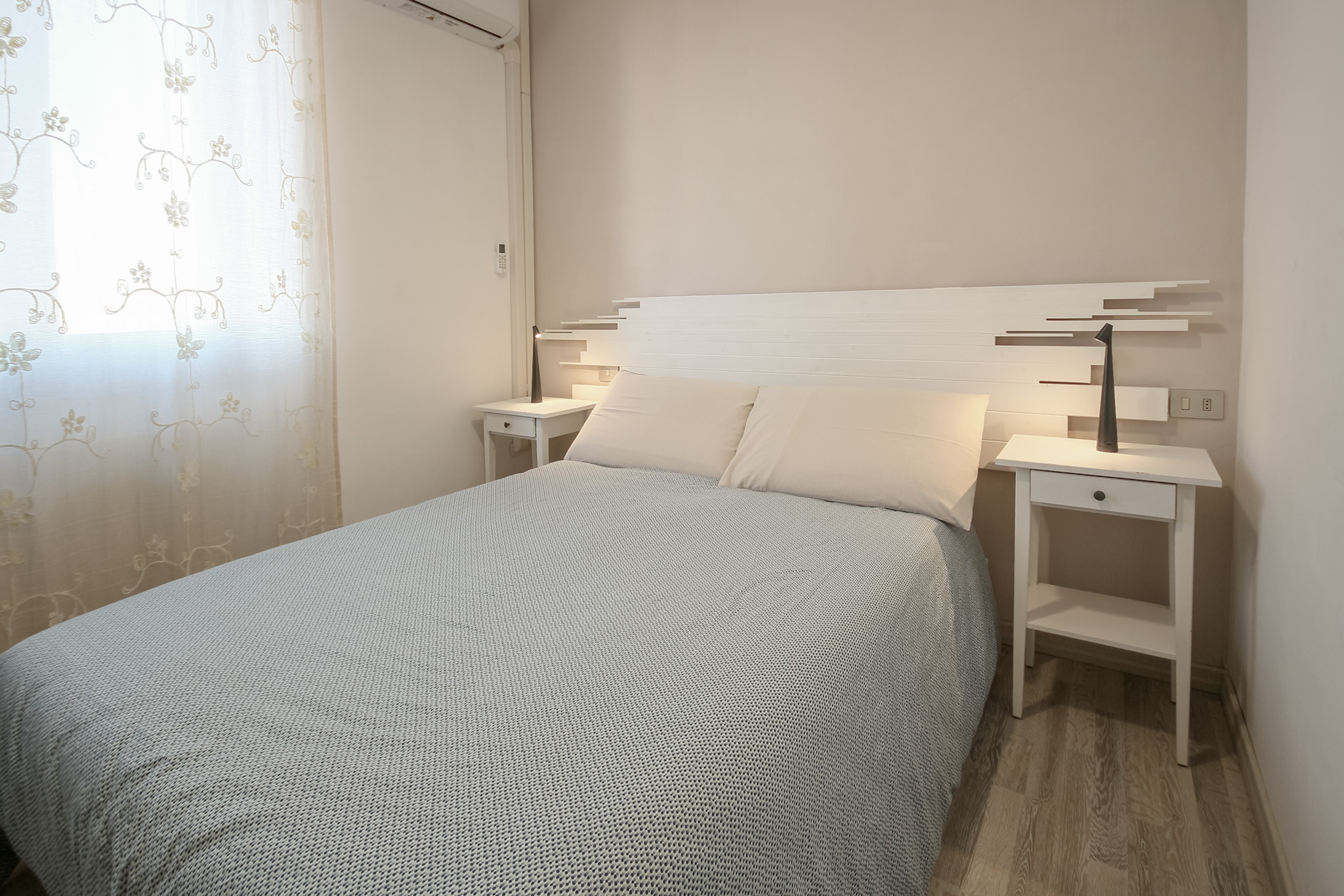 casa Venusia camera da letto matrimoniale Cagliari Holidays