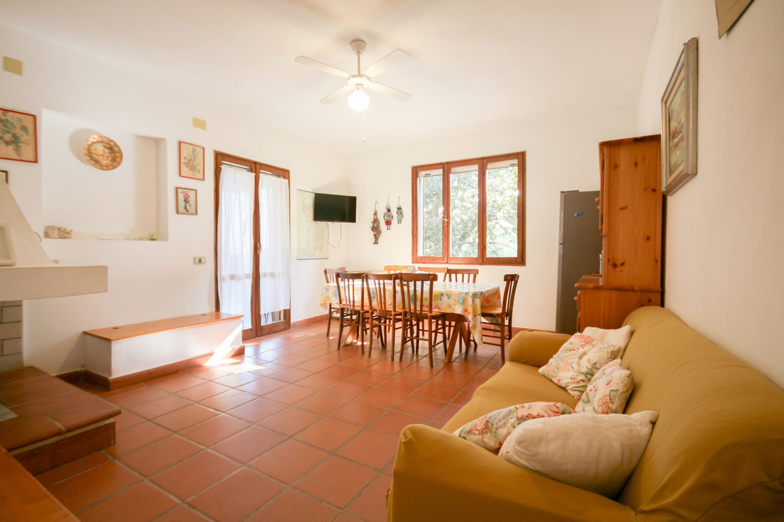 sala da pranzo- cagliari holidays villa solanas